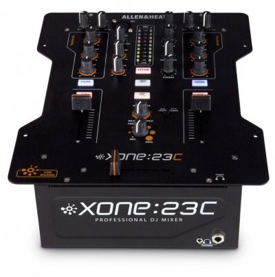 ALLEN & HEATH Allen & Heath XONE-23C - Consoles Club avec carte son
