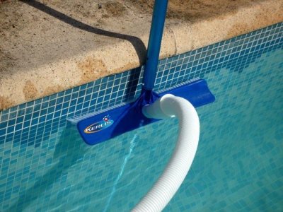 KERLIS Balai arrondi 41 cm pour aspirateur de piscine 