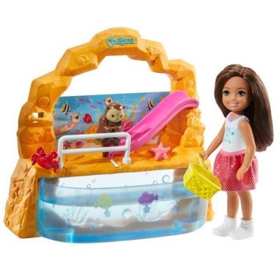 Barbie Club Chelsea Brunette And Aquarium Playset 6 Inch Doll Multicolore