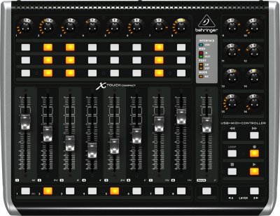 BEHRINGER  X-Touch Compact contr&ocirc;leur DAW
