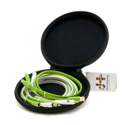 NEO BY OYAIDE C&acirc;ble Bretelle NEO by 2x RCA-RCA 1m + USB 1m + Housse