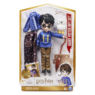 HARRY POTTER Coffret Poup&eacute;e  Et Ses Accessoires  - La Bo&icirc;te