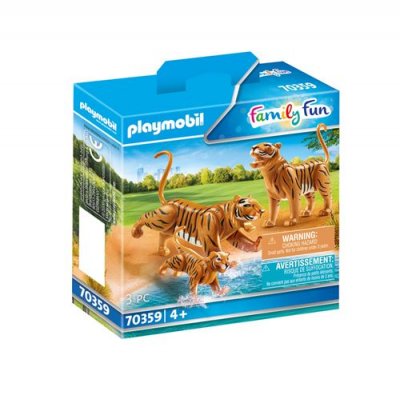 Couple De Tigres Avec B&eacute;b&eacute;