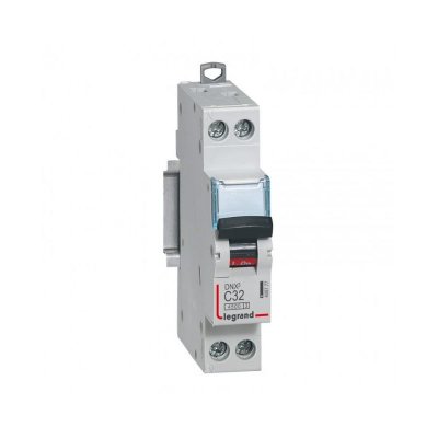 LEGRAND Disjoncteur uni+n  DNX3 -32A courbe C