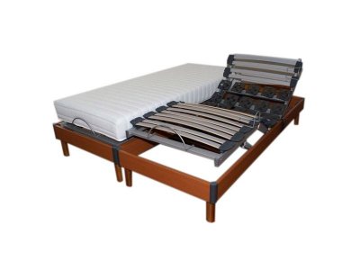 IDLITERIE Ensemble matelas+sommier t&ecirc;te et pieds relevable lattes + plots