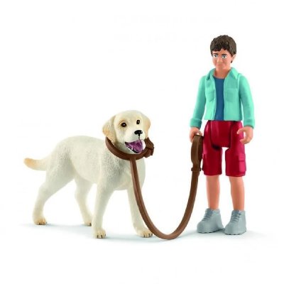 SCHLEICH Figurine - Promenade avec labrador retriever