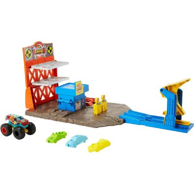 HOT WHEELS  - Monster Trucks - La Station Explosive - Playset