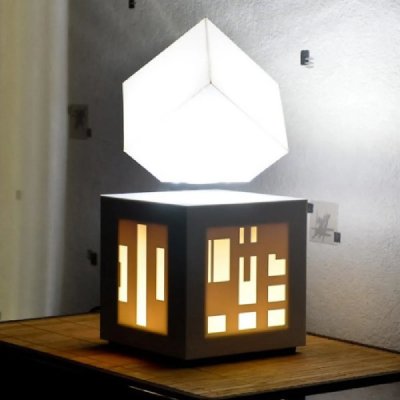 MAGNETICLAND Lampe avec enceinte bluetooth int&eacute;gr&eacute;e soundkub blanche