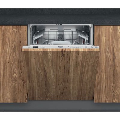 HOTPOINT Lave vaisselle tout integrable 60 cm HIO 3 T 141 W 