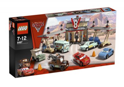 LEGO&reg; Disney&trade; Cars 8487 Le Caf&eacute; V8 de Flo 