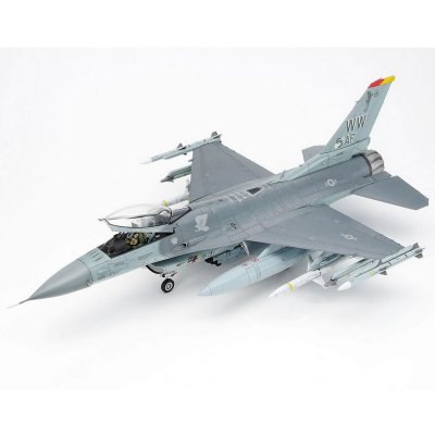 TAMIYA Maquette avion  Lockheed Martin F-16C Fighting Falcon - 1/48 -