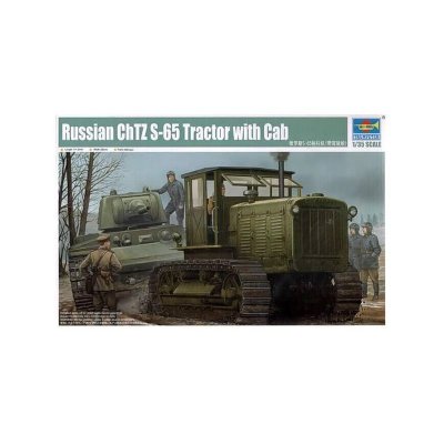 TRUMPETER Maquette tracteur d'artillerie sovi&eacute;tique chtz s-65 avec cabine ferm&eacute;e