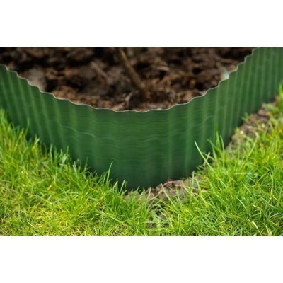NATURE -9 Bordures a Gazon poly&eacute;thylenes Verts H15 cm