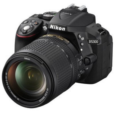 NIKON  D5300 + objectif AF-S VR DX 18-140 mm
