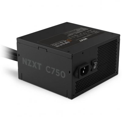 NZXT  , 750 Watt alimentation 