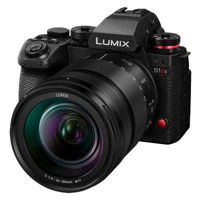 PANASONIC  Lumix S1 IIe + 24-105mm f/4 OIS 