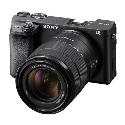 SONY  A6400 + E 18-135mm 
