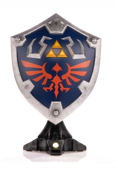 FIRST 4 FIGURES Statuette - Zelda - Breath Of The Wild Hylian Shield Pvc Collector