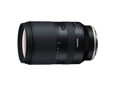 TAMRON  18-300mm F/3.5-6.3 Di III-A VC VXD monture Sony E