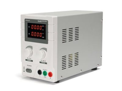 GENERIQUE Alimentation de laboratoire dc 0-30 vcc 0-5 a max - avec double afficheur led