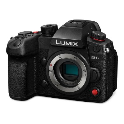 PANASONIC Appareil photo hybride Lumix GH7 Bo&icirc;tier nu Noir 