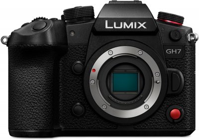 PANASONIC Appareil photo hybride Lumix GH7 Bo&icirc;tier nu Noir 
