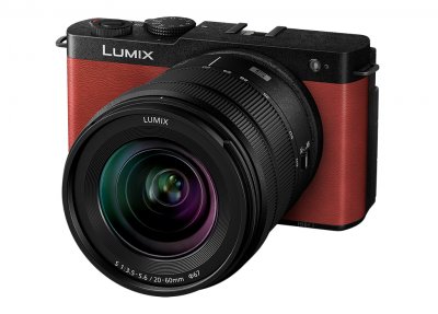PANASONIC Appareil photo hybride  Lumix S9 Rouge + Optique 20-60mm f/3.5-22 