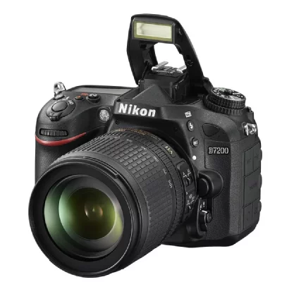 NIKON Appareil photo reflex -  D7200 18-105 VR