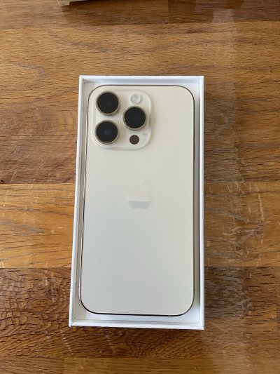 Apple iPhone 16 Pro 6,3 pouces 5G 128 Go Double SIM Titane Blanc 