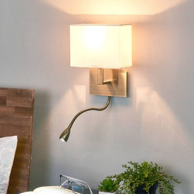 SEARCHLIGHT Applique adjustable wall 26 cm avec liseuse, en laiton antique avec abat-jour blanc