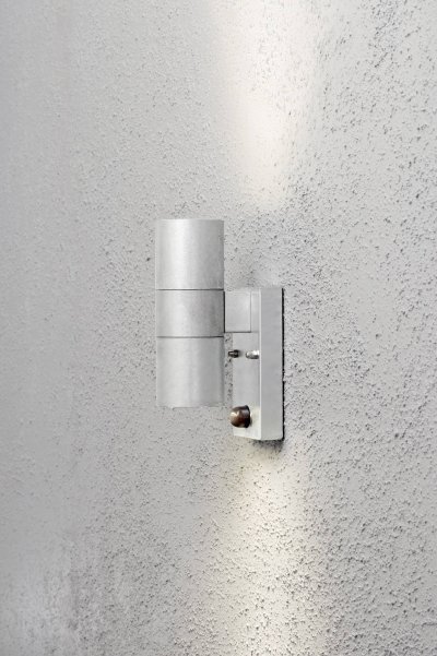 KONSTSMIDE Applique murale ext&eacute;rieure avec d&eacute;tecteur de mouvements Modena 70 W galvanis&eacute;