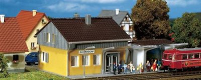 FALLER Arret De Station &Agrave; Blumendorf (Village Fleuri)  282706-