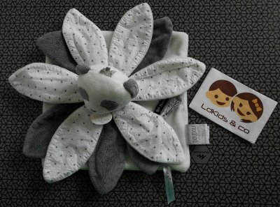 DOUDOU ET COMPAGNIE Attrape-R&ecirc;ves - Panda Doudou 26cm 
