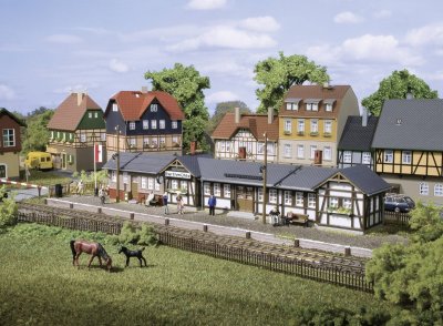 AUHAGEN --11418-Mod&eacute;lisme Ferroviaire-B&acirc;timent-Gare De Barthm&uuml;hle, 11418