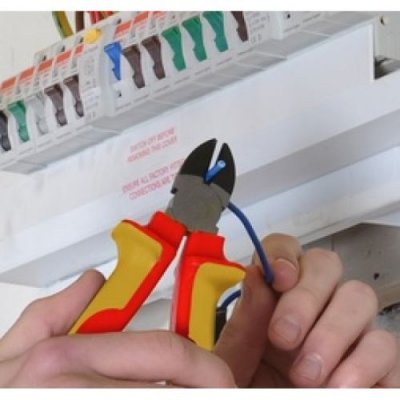 AVIT  - Jeu de pinces pour &eacute;lectricien 3 pi&egrave;ces AV06051