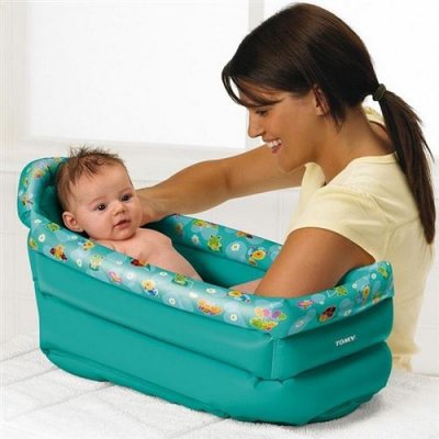 TOMY Baignoire gonflable de voyage b&eacute;b&eacute; 0-6 mois - 