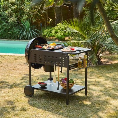 SWEEEK Barbecue charbon de bois acier &eacute;maill&eacute; D53cm noir avec chariot