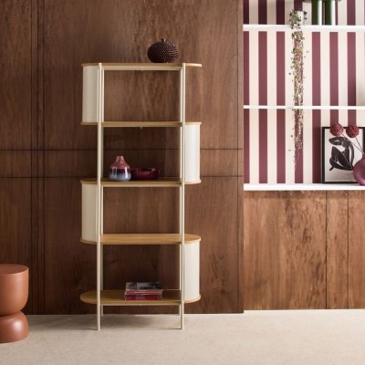 Biblioth&egrave;que m&eacute;tal courb&eacute; et d&eacute;cor bois 5 niveaux beige