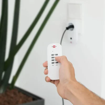 BRENNENSTUHL  Prises de courant 3 pcs avec t&eacute;l&eacute;commande Comfort-Line