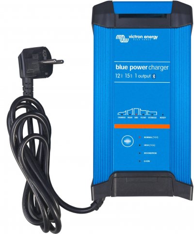 VICTRON Chargeur de batterie BLUE SMART IP 22 12V 15A 3 sorties