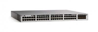 CISCO  Catalyst 9300 48 Port Switch Argent&eacute;