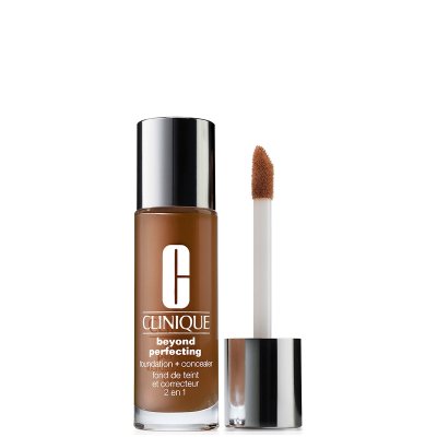 CLINIQUE  Beyond Perfecting Fond de Teint + Correcteur Clou de Girofle