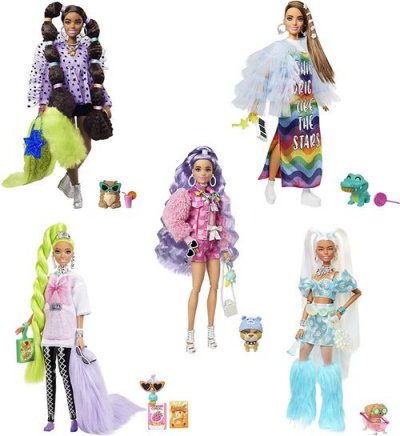 MATTEL Coffret de 5 poup&eacute;es Barbie Extra avec 70 accessoires et 5 animaux