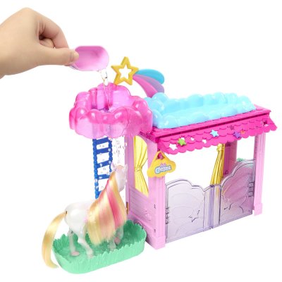 MATTEL Coffret de Jeu Barbie A Touch Of Magic avec Poup&eacute;e Chelsea et B&eacute;b&eacute; P&eacute;gase  Multicolore 