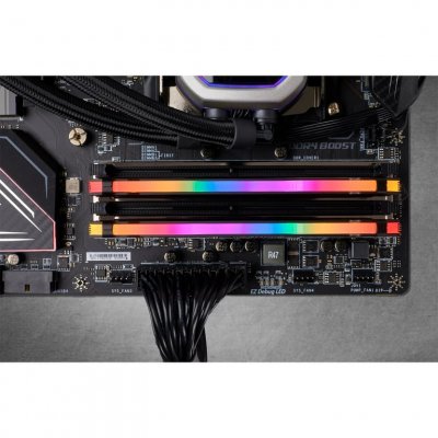 CORSAIR  Vengeance RGB PRO 16 Go 2666 MHz CAS 16 - Noir