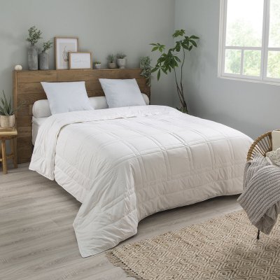 DUNLOPILLO Couette Shangha&iuml; L&eacute;g&egrave;re 140x200 cm - 