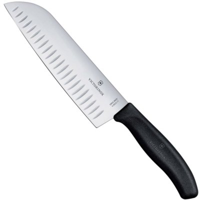 VICTORINOX Couteau Santoku SwissClassic 17 cm alv&eacute;ol&eacute; - noir, 