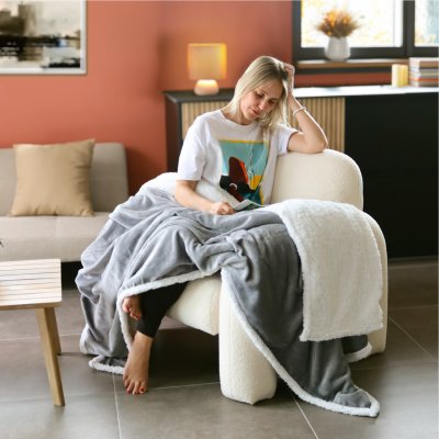 Couverture, plaid polaire 150 x 200 cm en flanelle et sherpa ultra doux - gris