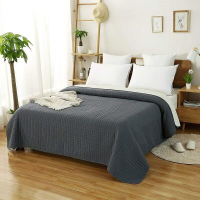 WOLTU Couvre-lit rembourr&eacute; et matelass&eacute;. Couverture de lit flannel double r&eacute;versible 240x260cm.gris-cr&egrave;me