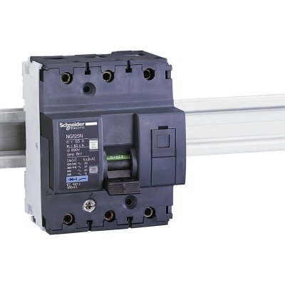 SCHNEIDER ELECTRIC Disjoncteur modulaire miniature NG125N Acti9 - 3P - 40A - Courbe C